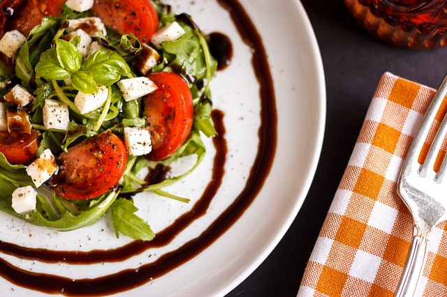 Salat mit Tomaten