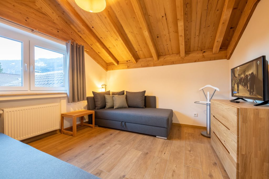 Ferienwohnung in Garmisch-Partenkirchen mit lichtdurchflutetem Interieur