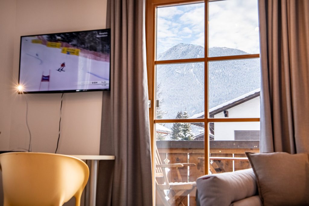 Ausblick aus den Schlafzimmer in Ferienwohnung in Garmisch-Partenkirchen