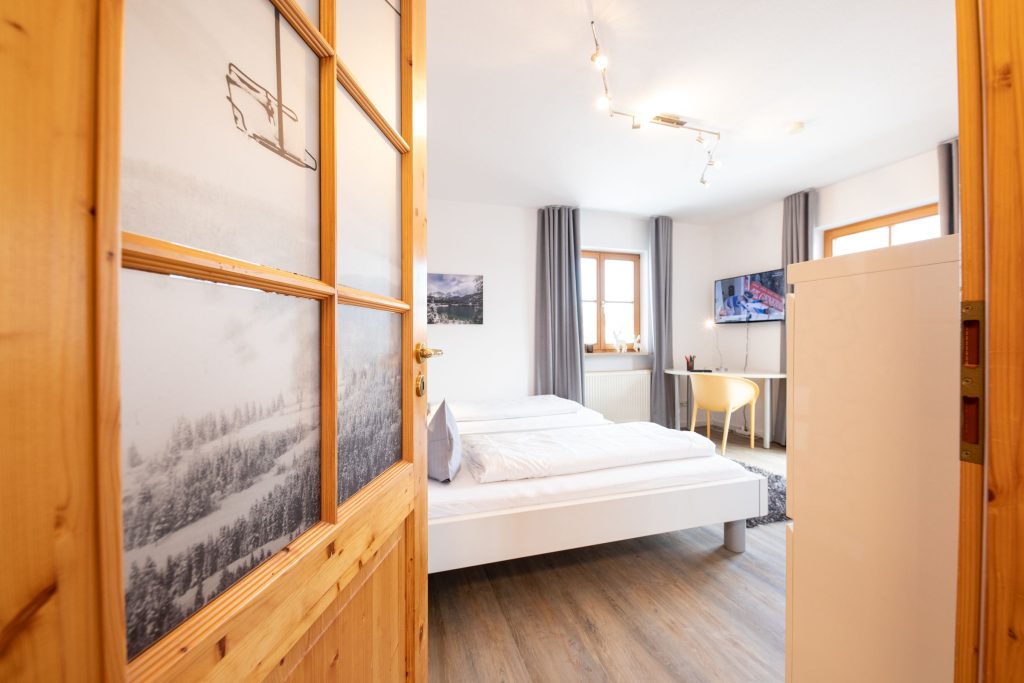 Eingang zum Schlafzimmer in Ferienwohnung in Garmisch-Partenkirchen