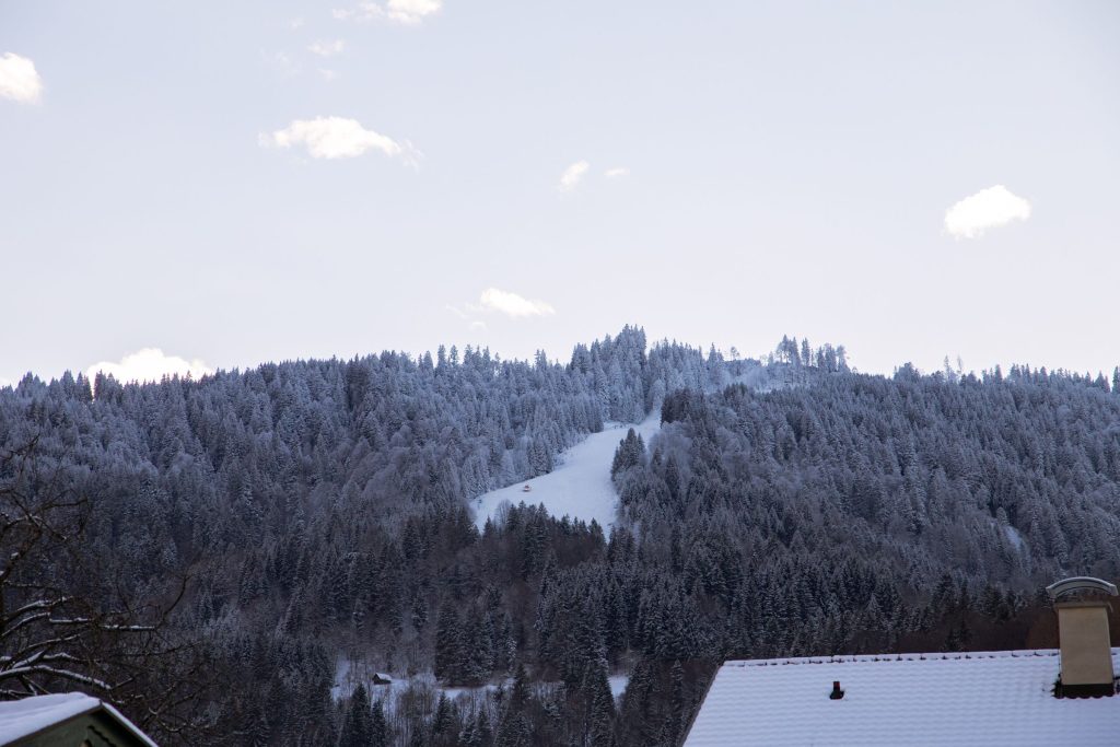 Alpen mit Schnee in Ferienwohnung in Garmisch-Partenkirchen