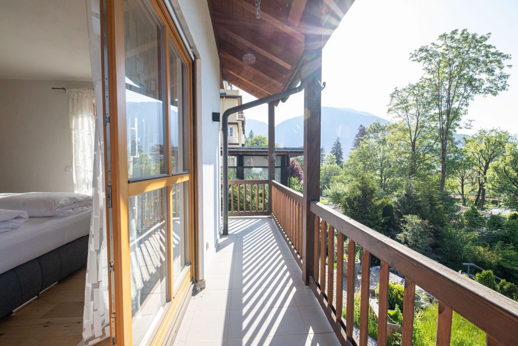 Balkon mit Schlafzimmerzugang in Ferienwohnung in Garmisch-Partenkirchen