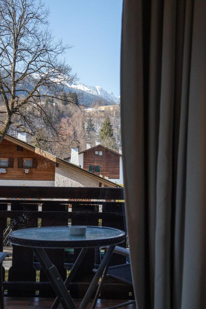 Ausblick auf den Balkon in Ferienwohnung in Garmisch-Partenkirchen