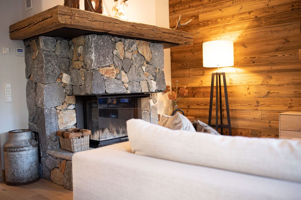 Stein Kamin in Ferienwohnung in Garmisch-Partenkirchen