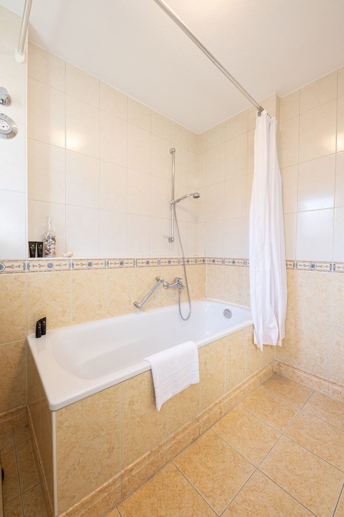 Badewanne in Ferienwohnung in Garmisch-Partenkirchen