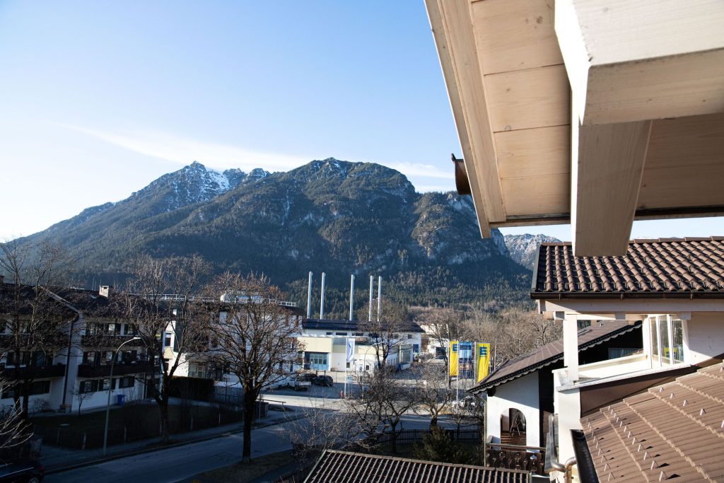 Ausblick in Ferienwohnung in Garmisch-Partenkirchen