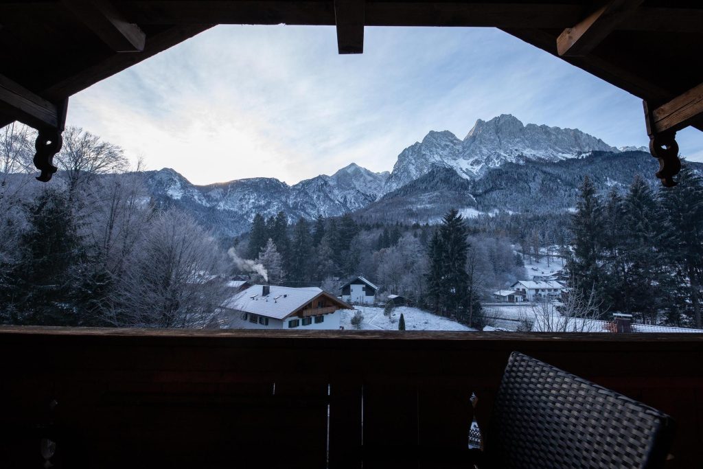 Balkon Ausblick in Ferienwohnung in Garmisch-Partenkirchen