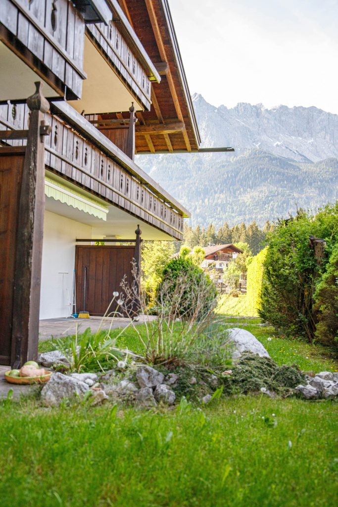 Garten in Ferienwohnung in Garmisch-Partenkirchen