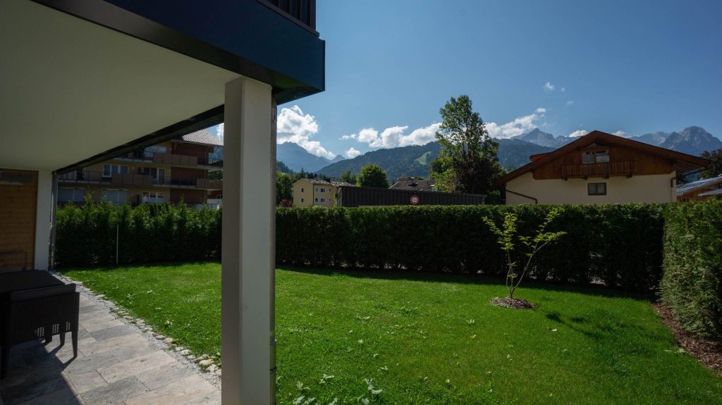 Garten in Ferienwohnung in Garmisch-Partenkirchen