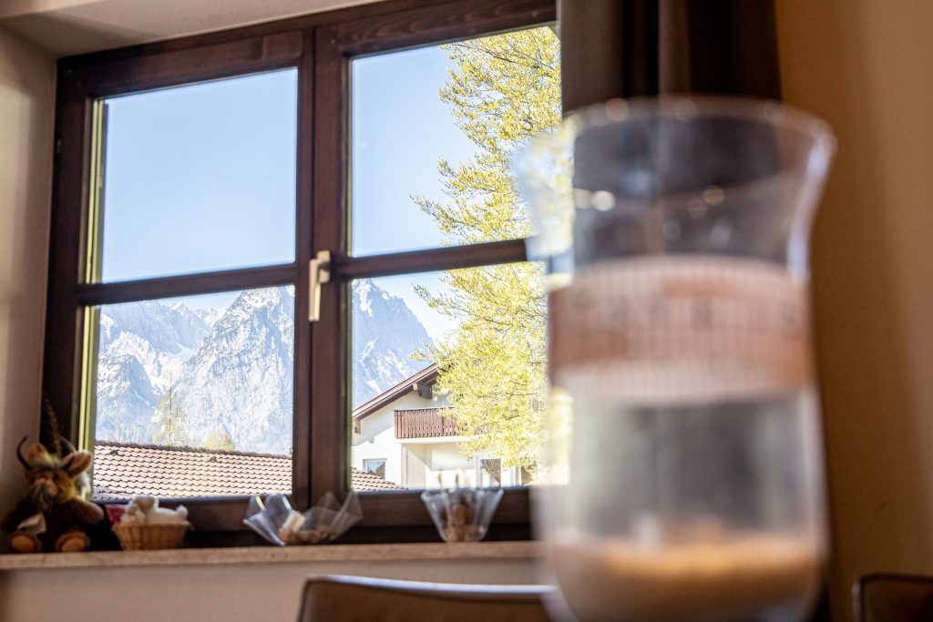 Ausblick in Ferienwohnung in Garmisch-Partenkirchen