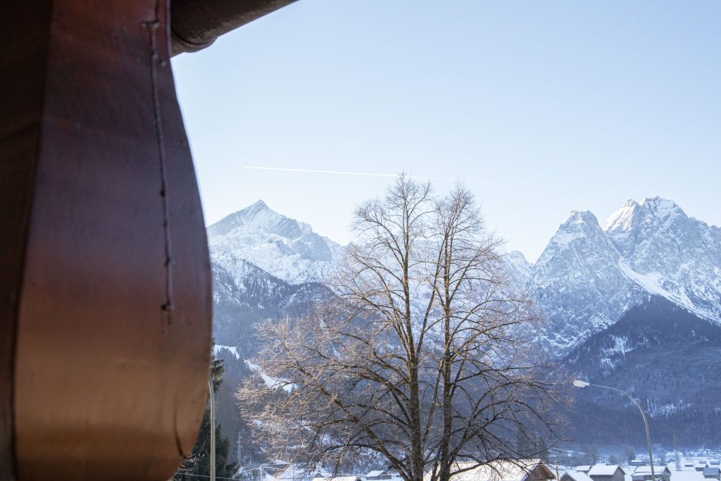 Berge im Winter in Ferienwohnung in Garmisch-Partenkirchen