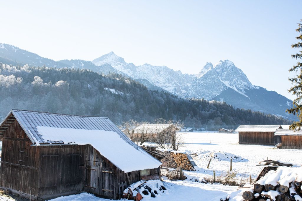 Ausblick auf die Alpen in Ferienwohnung in Garmisch-Partenkirchen