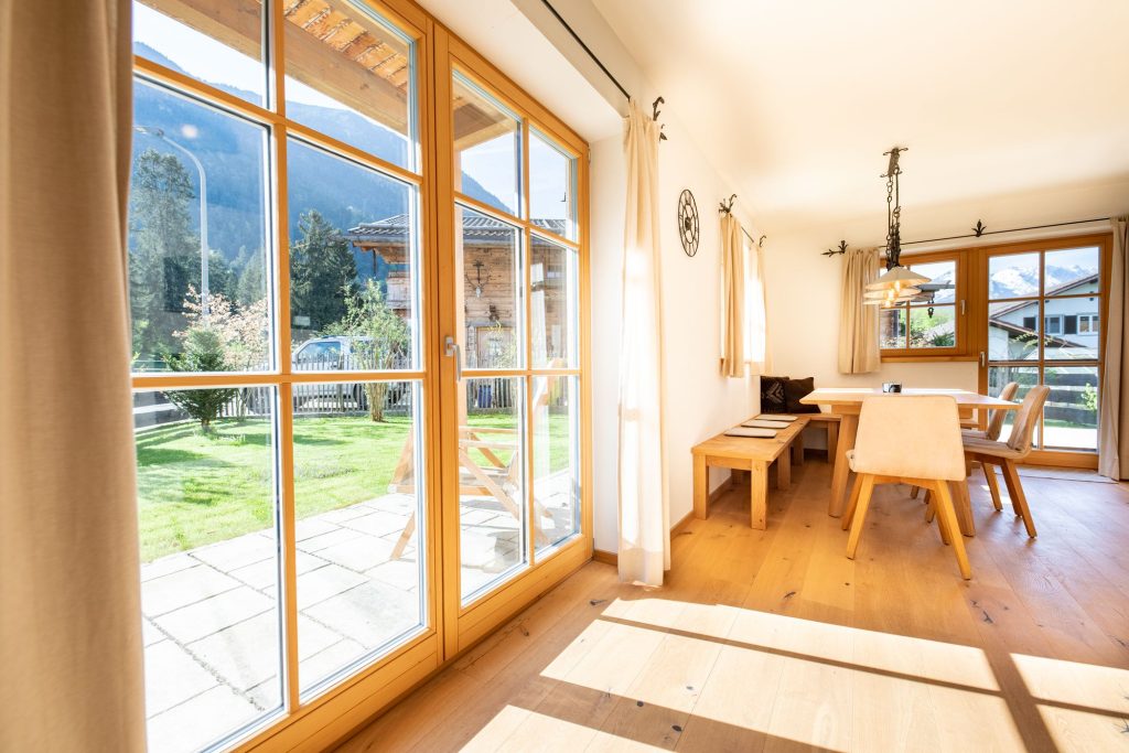 Große Glastüren in Ferienwohnung in Garmisch-Partenkirchen